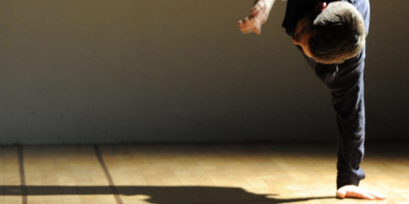 MELT&mdash;An Eco-Poetic Approach to Dance Improvisation and Performance with Chris Aiken 