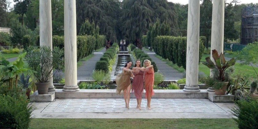 A socially distanced Garden Performance by LORI BELILOVE  & THE ISADORA DUNCAN DANCE COMPANY