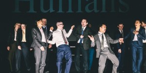 IMPRESSIONS FROM PARIS: &ldquo;Figures in Extinction&rdquo; by Crystal Pite & Simon McBurney Conveys "Yearning for Connection"