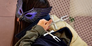 THE DANCE ENTHUSIAST ASKS: Lara Kramer Brings "Gorgeous Tongue" to 39th Performance Mix Festival