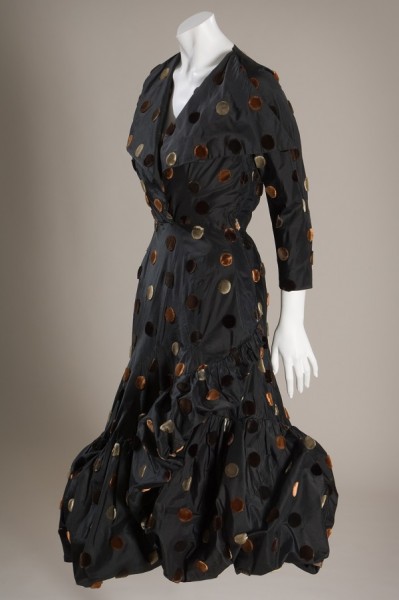 Cristobal Balenciaga, dress, silk taffeta and cut velvet, 1950, France. The Museum at FIT, 86.142.5, photograph &Acirc;&copy; The Museum at FIT.